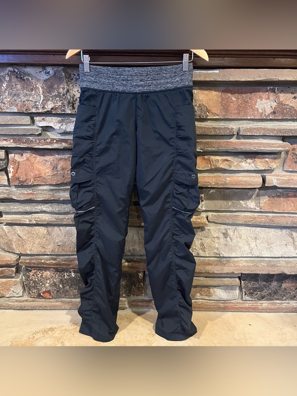 Lululemon Run Go For It Black Cargo Ruched Pants with Gray Waistband